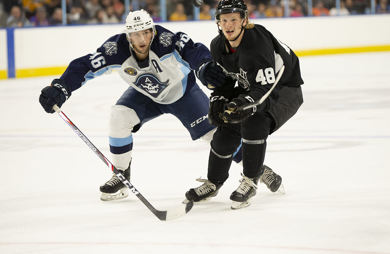 Ads Rally For Pre-Season Win - Milwaukee Admirals