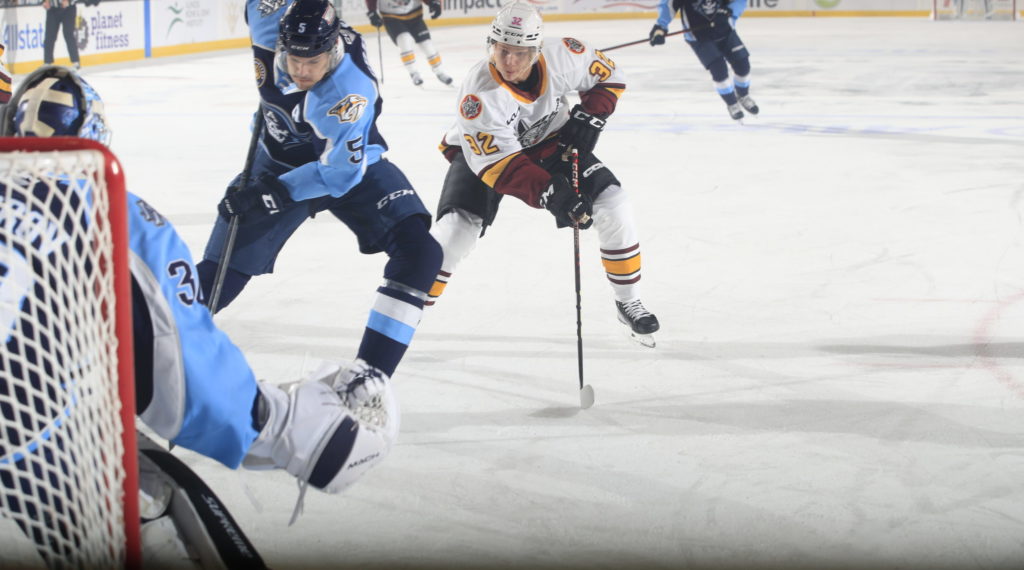 Ads Cage Wolves in Pre-Season Finale - Milwaukee Admirals