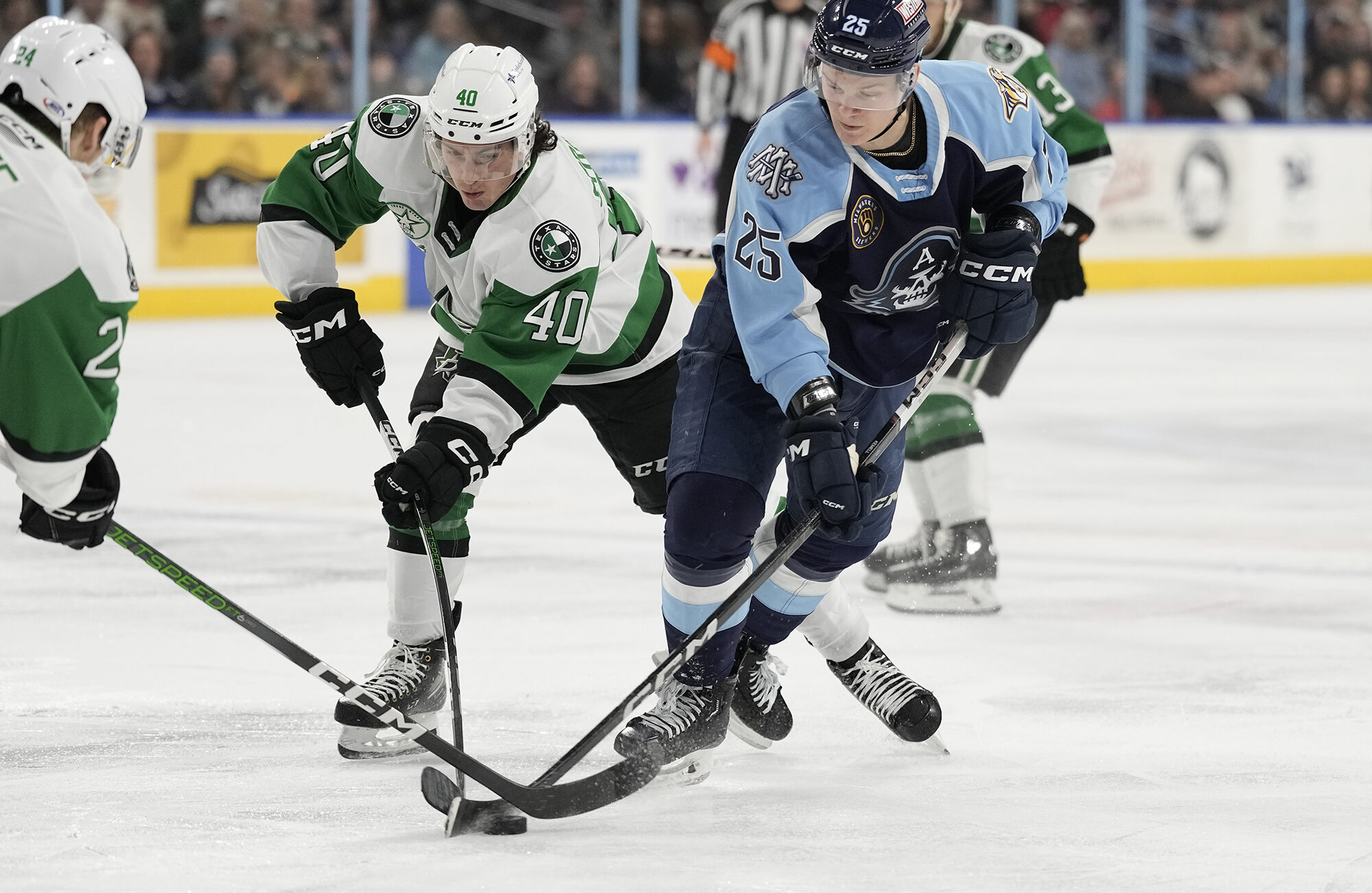 Ads Face Stars in Division Semifinals - Milwaukee Admirals